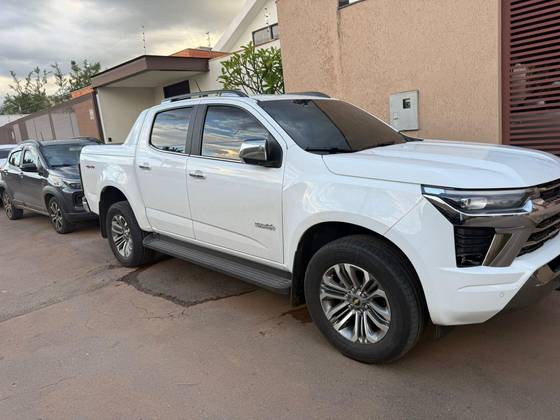 CHEVROLET S10 2.8 16V TURBO DIESEL HIGH COUNTRY CD 4X4 AUTOMÁTICO